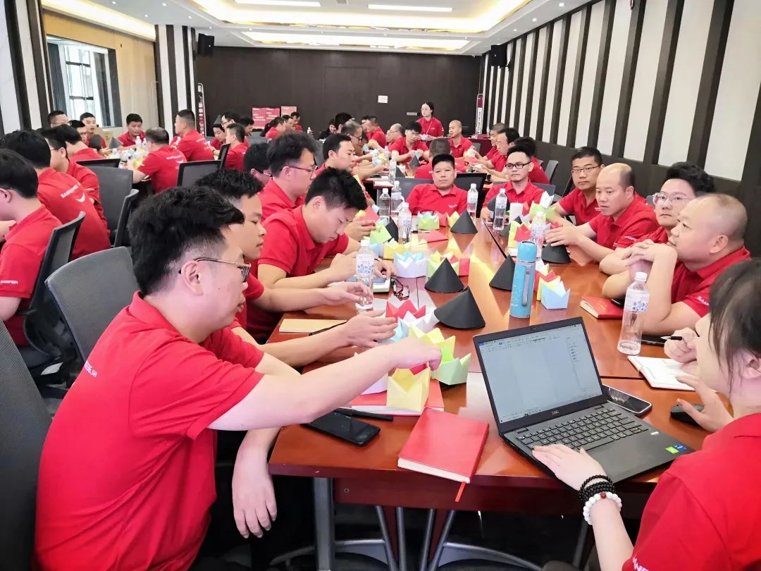 賦能終端，決勝未來，營(yíng)銷中心第二季度培訓(xùn)會(huì)圓滿舉行！
