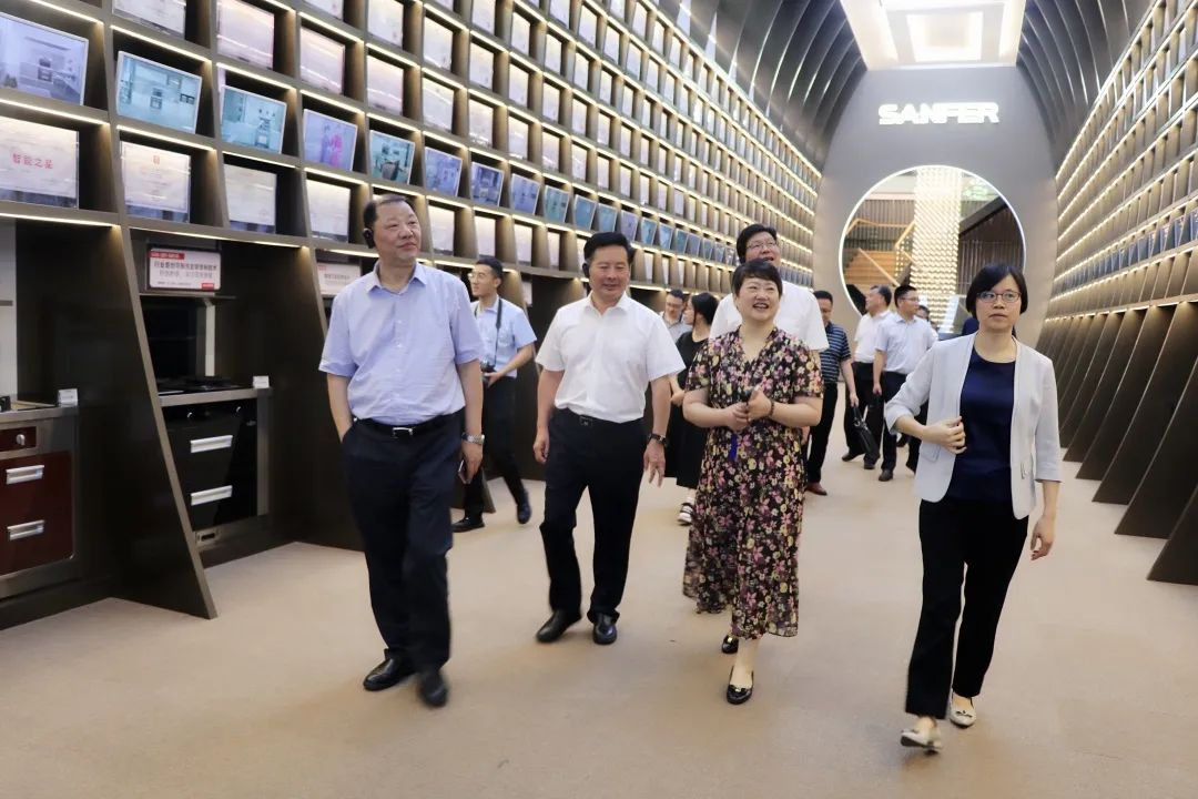 省政協(xié)領(lǐng)導(dǎo)蒞臨帥豐電器，高度肯定帥豐集成灶高質(zhì)量發(fā)展