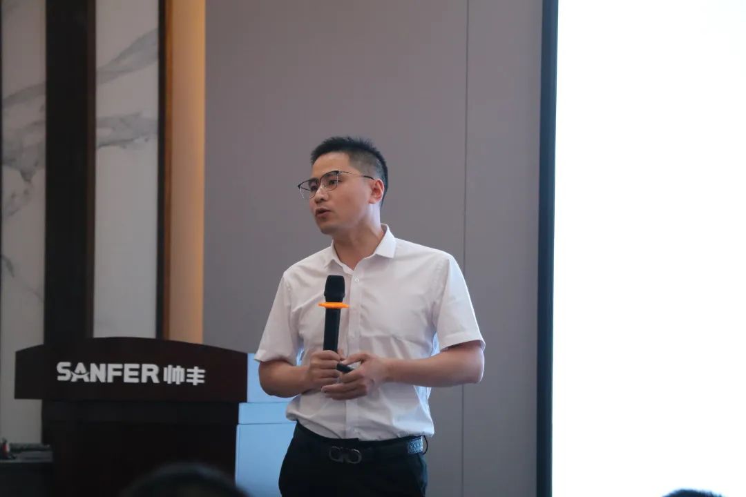 帥豐電器半年度總結(jié)會圓滿舉行，共商集成灶品牌帥豐未來發(fā)展規(guī)劃