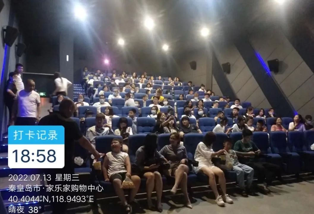 集成灶品牌帥豐電器為回饋老客戶，免費觀影活動火熱進行中…