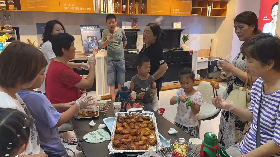 抓住這次集成灶搶購(gòu)熱潮！ 帥豐電器限時(shí)送熱水器，冰箱、洗衣機(jī)！