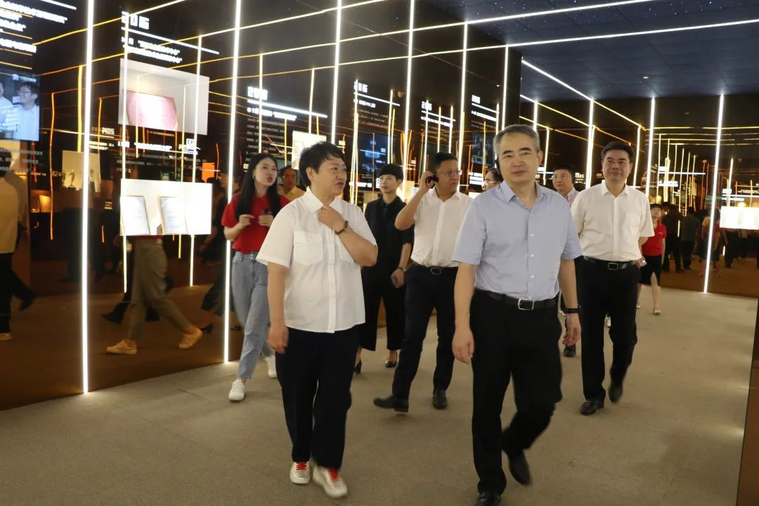 浙江省統(tǒng)計局一行蒞臨集成灶品牌帥豐電器參觀調研！