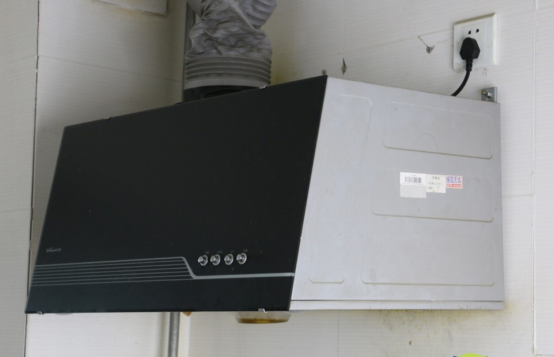 集成灶好還是傳統(tǒng)油煙機(jī)好？對(duì)比這五點(diǎn)你就知道了