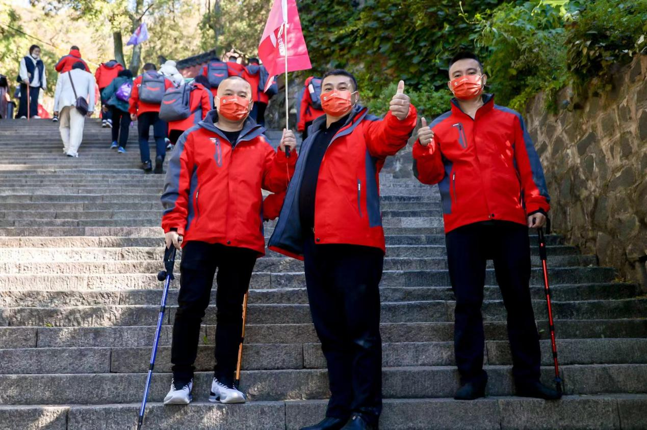 登頂泰山，勇攀巔峰，和集成灶品牌帥豐共赴王者之路！