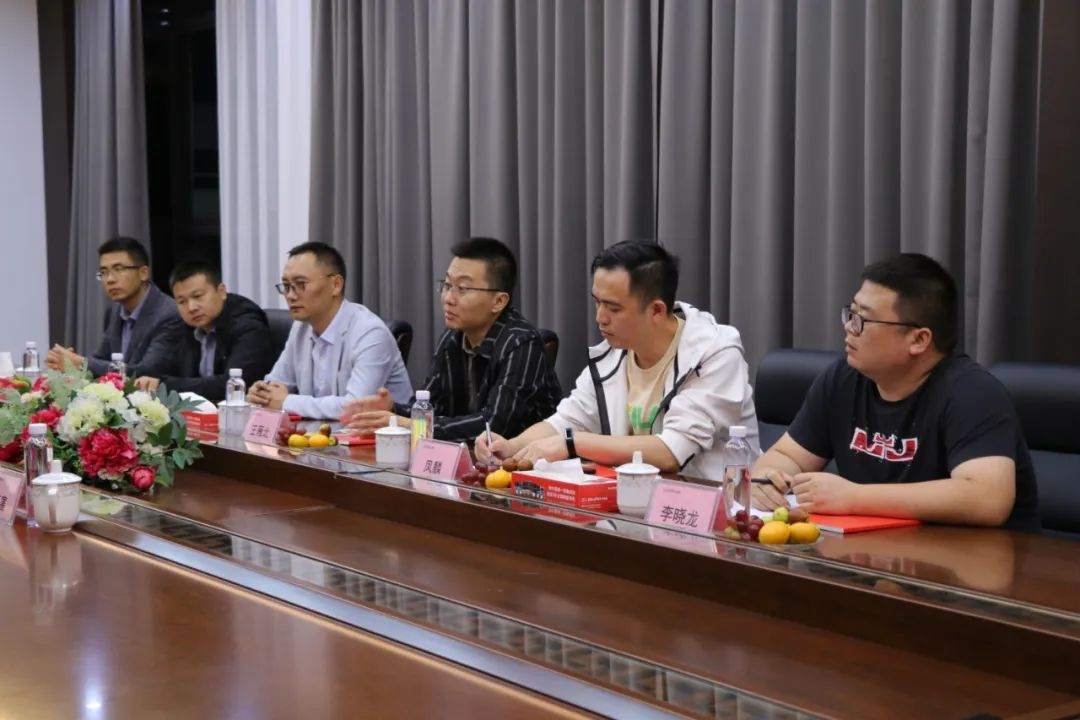 天貓優(yōu)品理想廚房王雁北一行蒞臨集成灶品牌帥豐電器參觀調(diào)研！