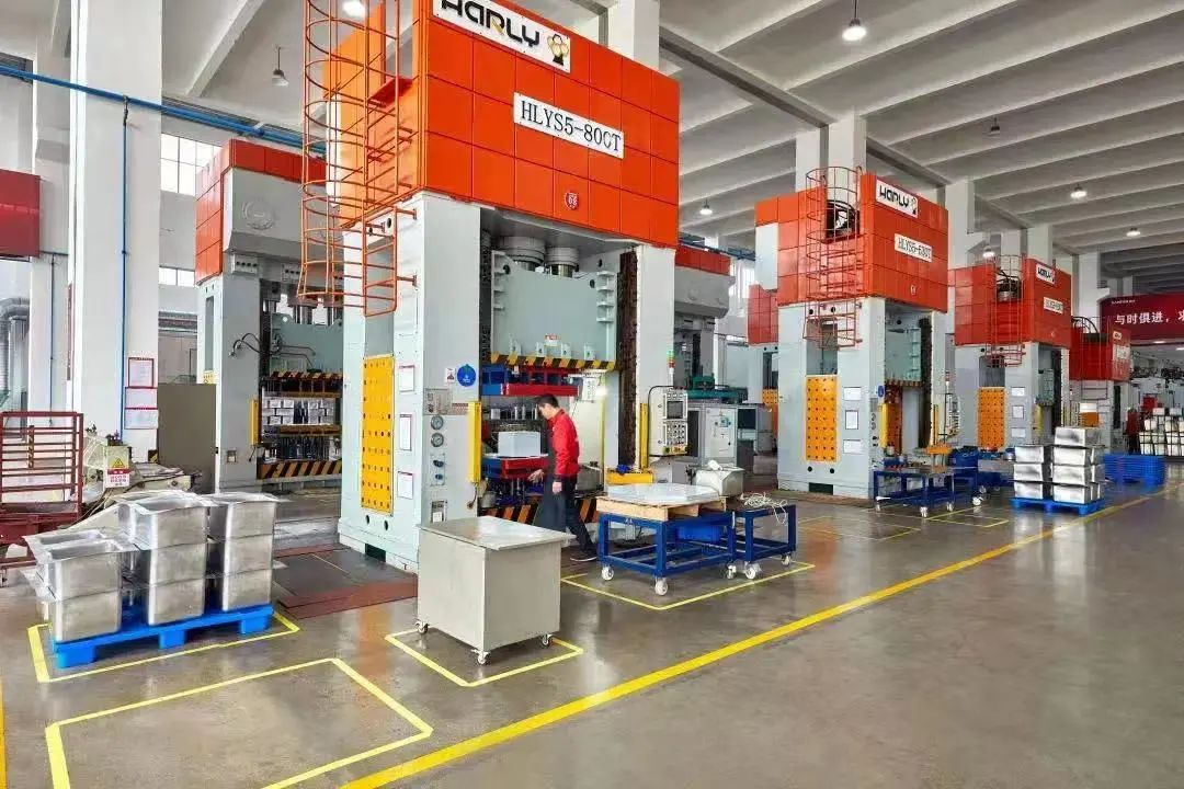 帥豐電器獲評多項(xiàng)國家標(biāo)準(zhǔn)編寫證書，帥豐標(biāo)準(zhǔn)定義行業(yè)標(biāo)準(zhǔn)！