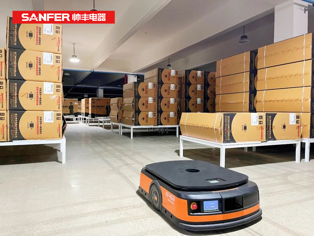 萬臺的倉儲空間來得及發(fā)貨嗎？別急！帥豐有AGV智能搬運車
