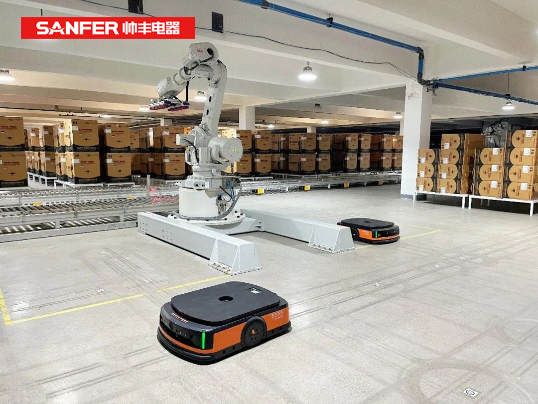 萬(wàn)臺(tái)的倉(cāng)儲(chǔ)空間來(lái)得及發(fā)貨嗎？別急！帥豐有AGV智能搬運(yùn)車