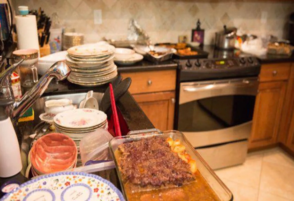 拿什么拯救廚房臟亂差，帥豐集成灶+集成水槽滿足所有需求