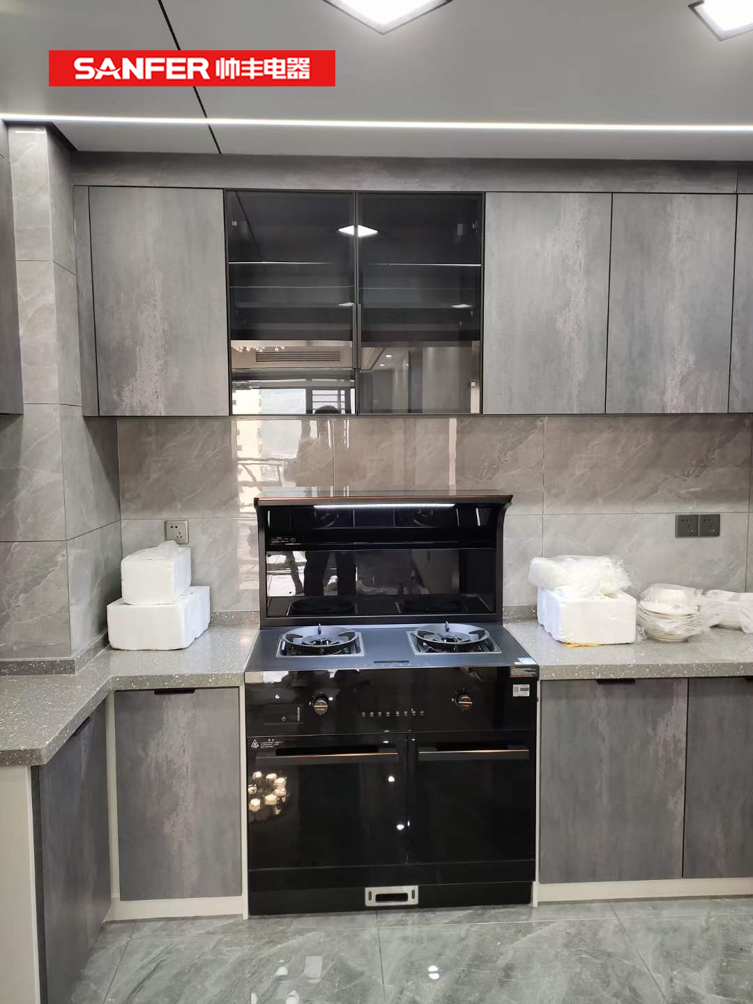 廚房裝修，選集成灶更加劃算？別不信！