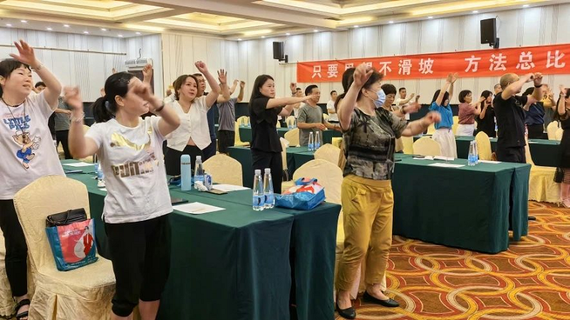 攜手并進(jìn)，強(qiáng)勢為上，2023年帥豐集成灶江西省區(qū)半年度會(huì)議暨新品培訓(xùn)會(huì)成功落幕      