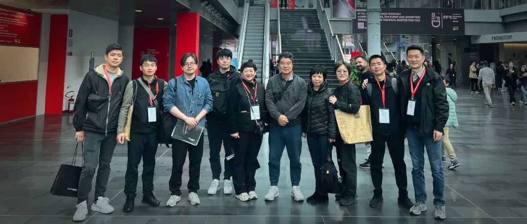 董事長(zhǎng)商若云帶隊(duì)探知米蘭家具展，洞察國(guó)際家居設(shè)計(jì)新趨勢(shì)