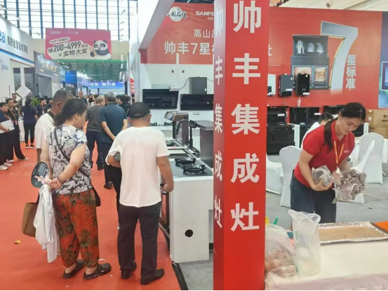 多維出擊 贏戰(zhàn)市場｜帥豐電器攜新品時空S7亮相家博會，火爆出圈！