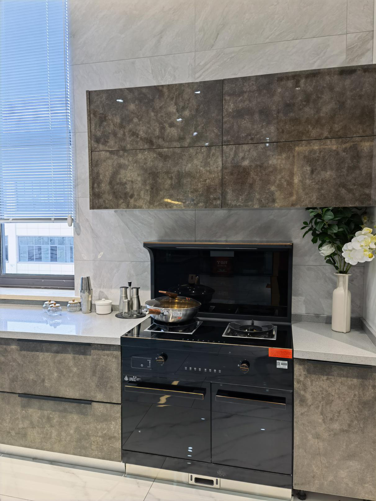 1機(jī)15用，帥豐X1雙子星蒸烤一體集成灶打造夏日廚房最優(yōu)解