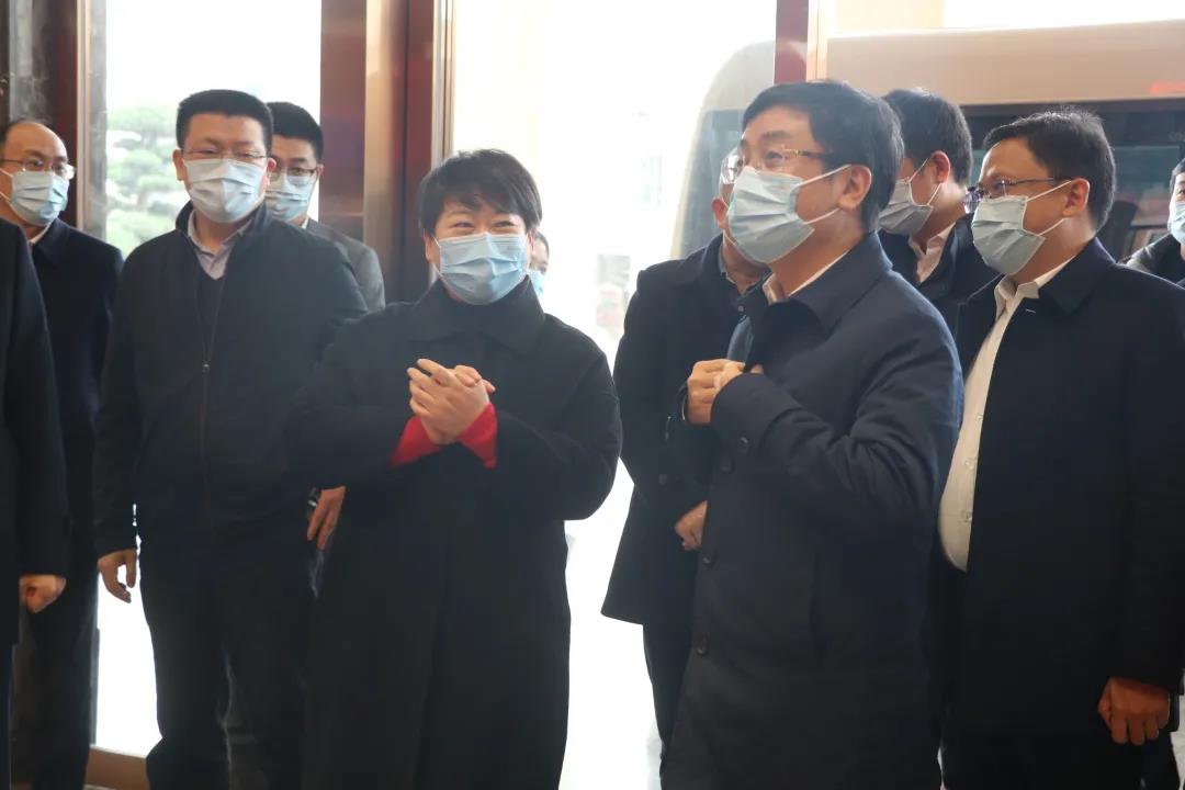 行業(yè)標(biāo)桿，彰顯豐采|紹興市委副書(shū)記、代市長(zhǎng)施惠芳一行蒞臨帥豐調(diào)研指導(dǎo)！