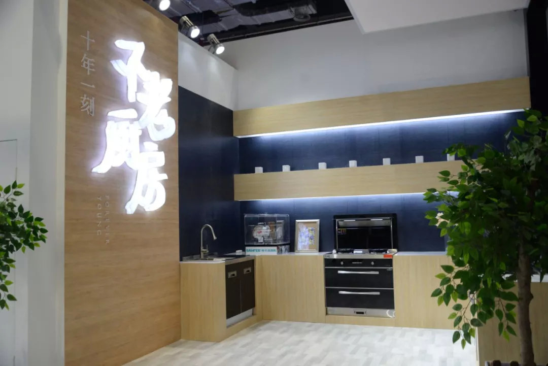 2019中國(guó)建博會(huì)開(kāi)展日，帥豐帶你領(lǐng)略建裝潮流風(fēng)尚！