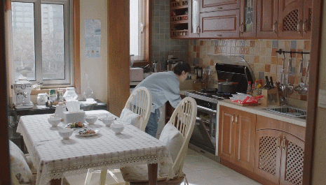 同舟共濟(jì)辭舊歲，展望未來譜新篇