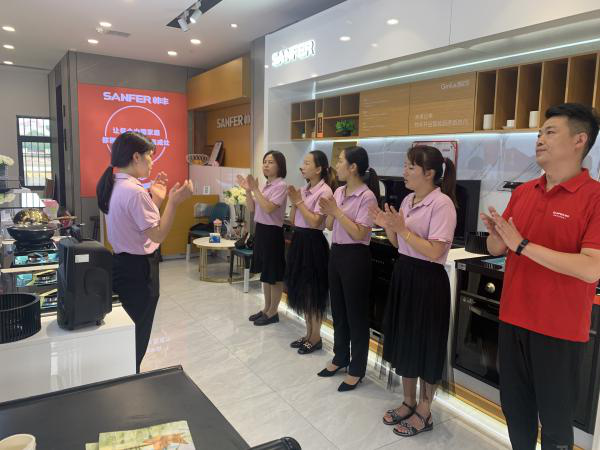 帥豐集成灶全國標(biāo)桿門店贛州店銷售秘笈大揭秘 帥豐集成灶全國標(biāo)桿門店贛州店銷售秘笈大揭秘