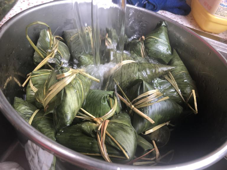 端午節(jié)快到了！今天帥豐電器就來挑戰(zhàn)一下，煮100個(gè)粽子需要多久？