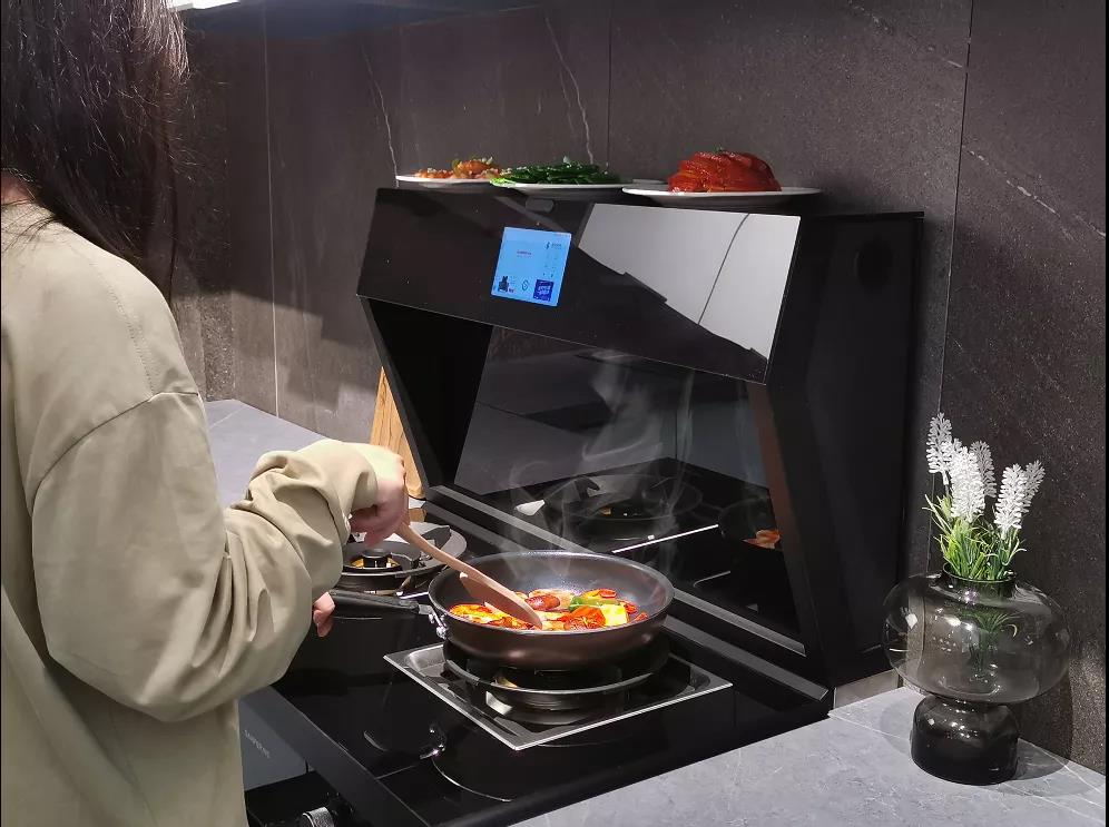 自帶大屏幕的集成灶，到底有多牛？