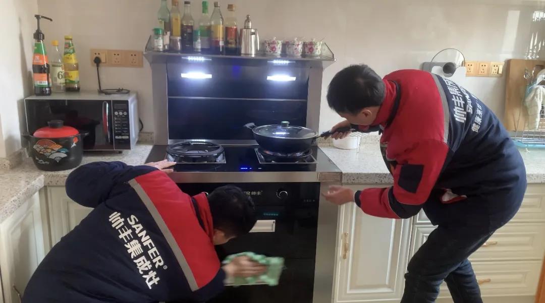 【帥豐微笑服務(wù)】她瘋狂向親朋好友安利帥豐集成灶，原因就是...