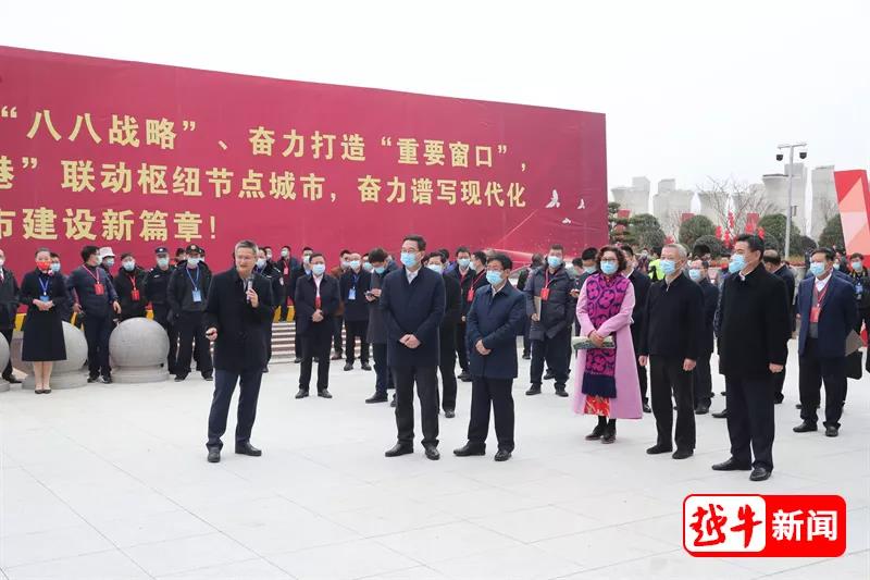 今天上午，杭臺(tái)高速鐵路正式通車