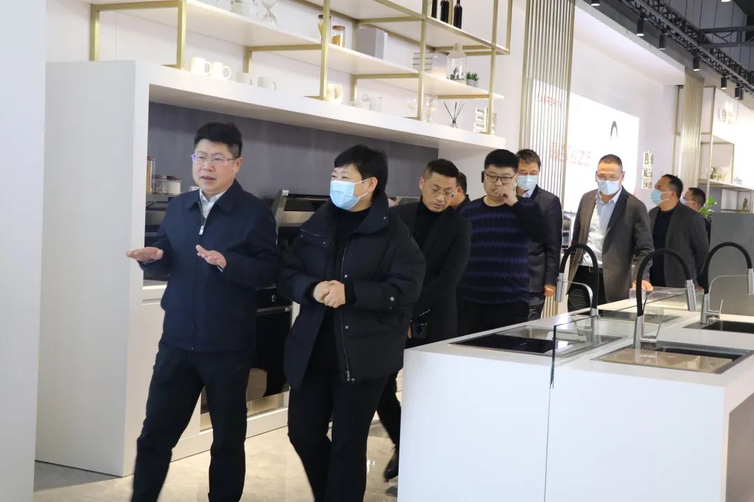 今日快訊|江西省德興市市委書記楊秀福一行考察調(diào)研帥豐電器 今日快訊|江西省德興市市委書記楊秀福一行考察調(diào)研帥豐電器